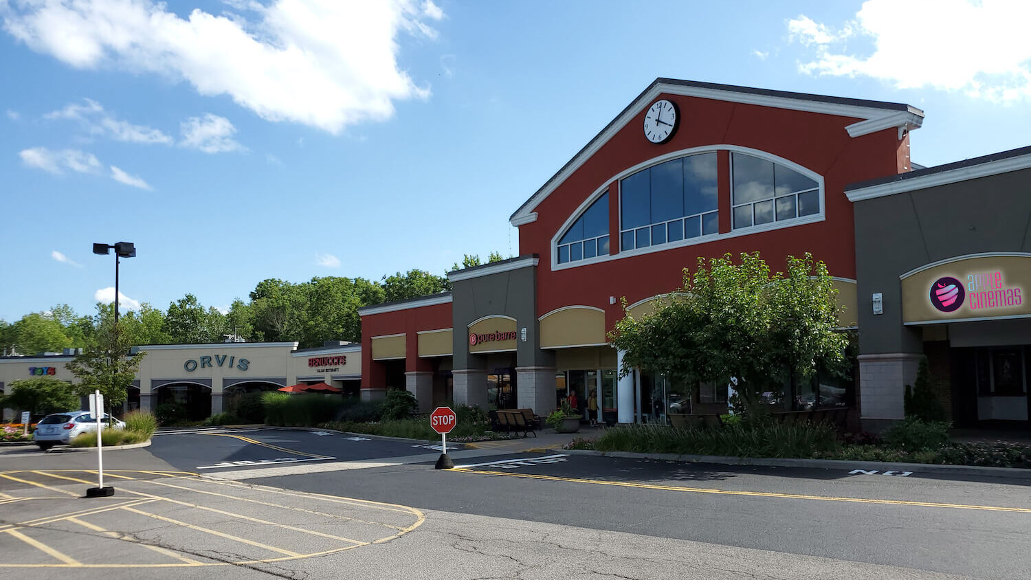 Von Maur keystone of Wilmorite mall expansions